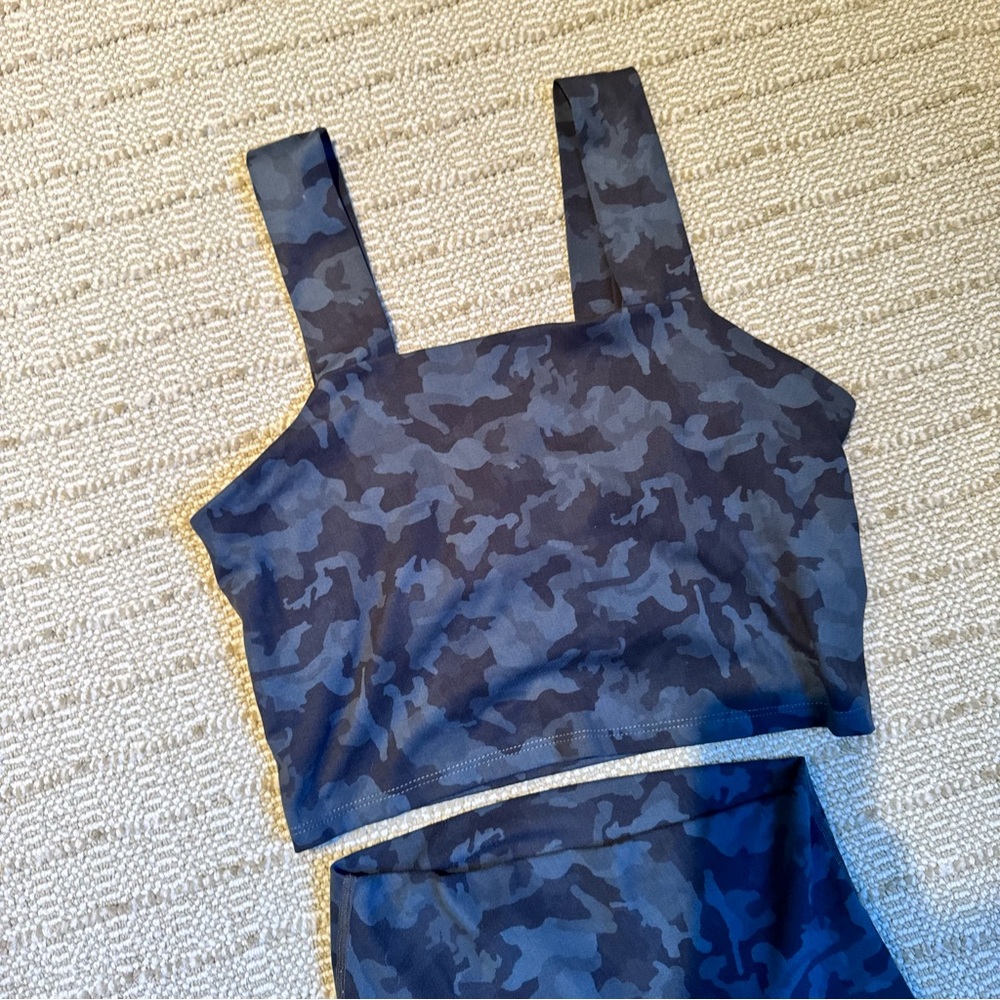 Barre3 (B3) Signature Leggings (S) & Tank Top (M) Dark Slate Camo Set - Picture 5 of 9